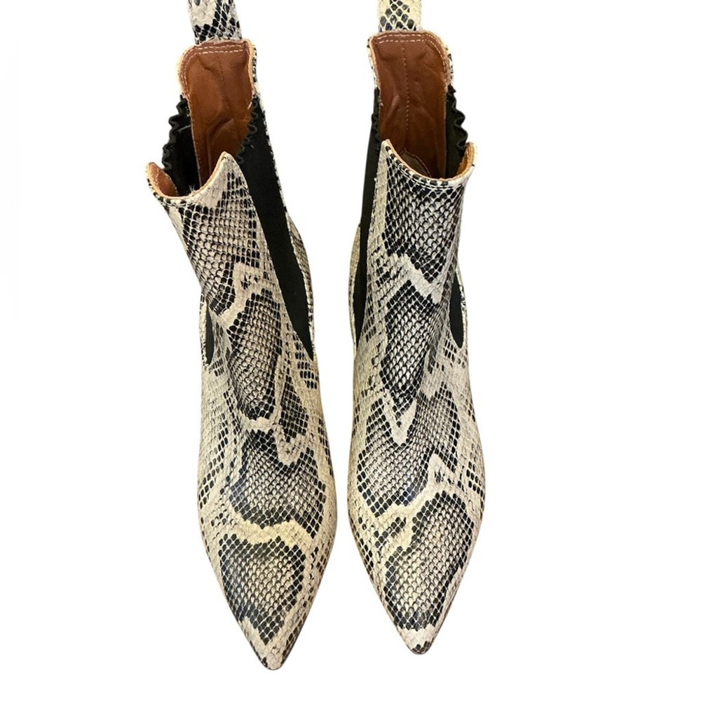 PARIS TEXAS
Leather Heeled Ankle Boots In
Python Print in Sz 37 - Picture 2 of 7